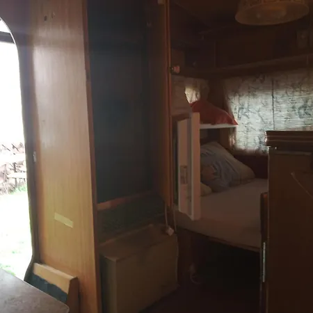 Karavan V Rosti Luksusowy namiot